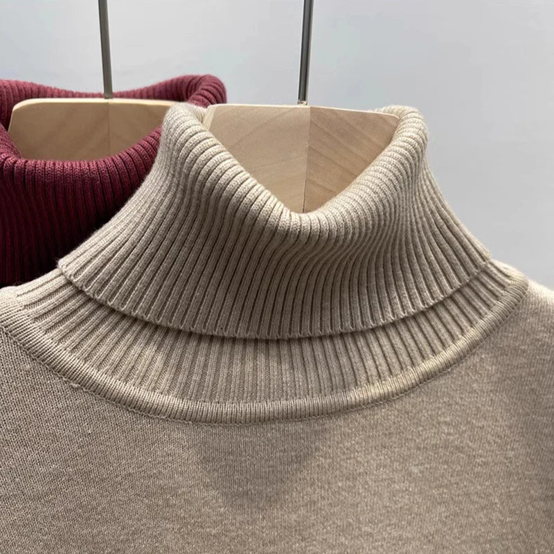 Έλενα Turtleneck